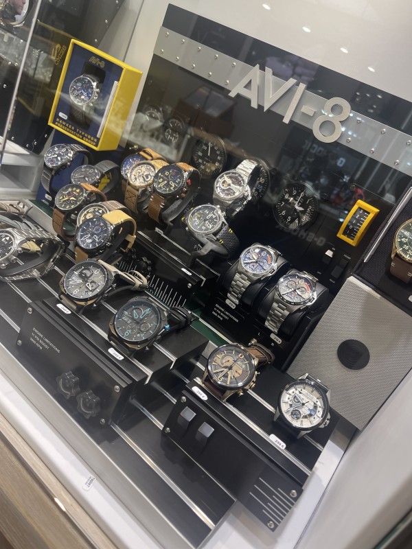 Où trouver une montre avi 8 pas cher