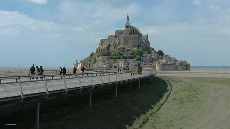 Faire la randonnée du Sentier des pèlerins au Mont-Saint-Michel en Normandie