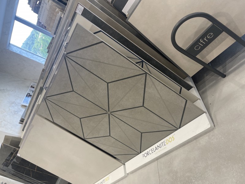  Où trouver du carrelage spécial, salle de bain sur la ville de Amnéville 