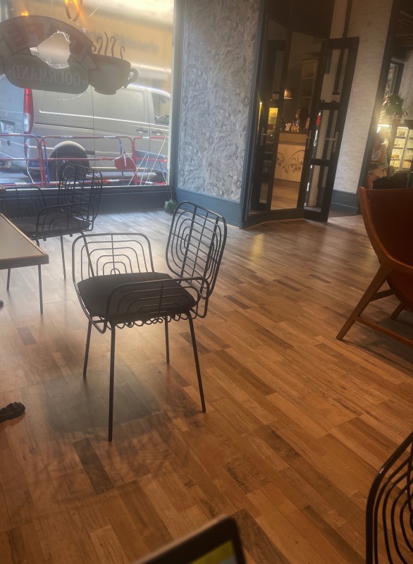 Réalisation et poses d’un parquet, flottant à Nancy  cdhckhdk ckhedkyfke