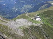 Découvrir la randonnée pédestre au Chemin des Rognes autour du Mont-Blanc
